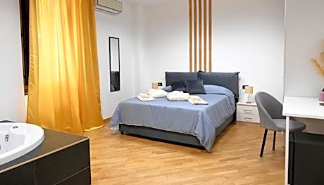 Deluxe Suite with Spa Bath