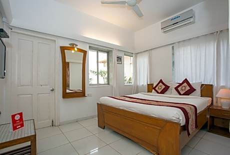 Hotel Signature Crest Near St Joseph's Catholic Church, Panchgani