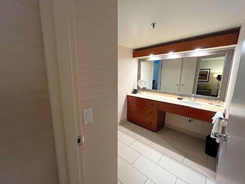 Cambridge Suites Toronto