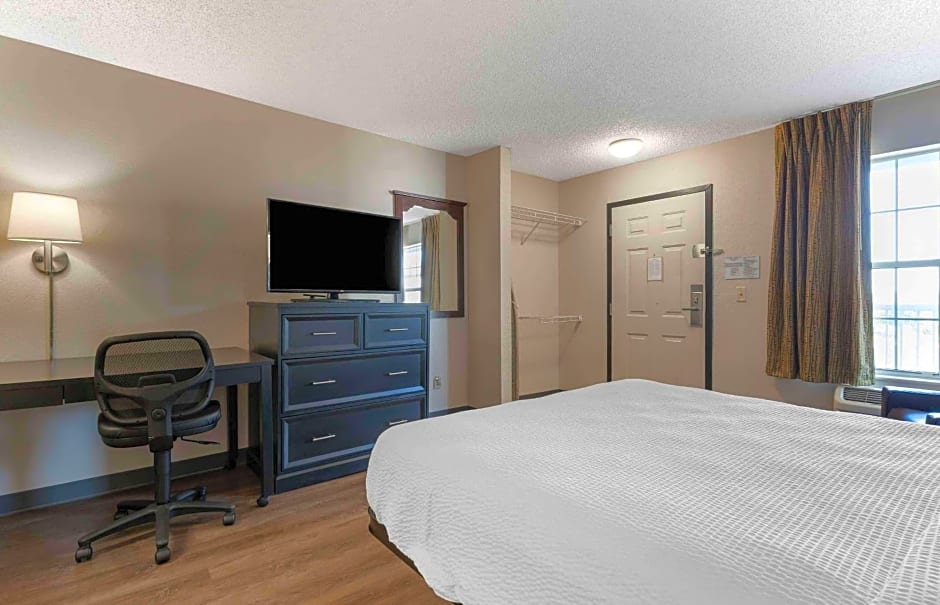 Extended Stay America Suites - Tulsa - Central