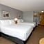 Coast Hinton Hotel