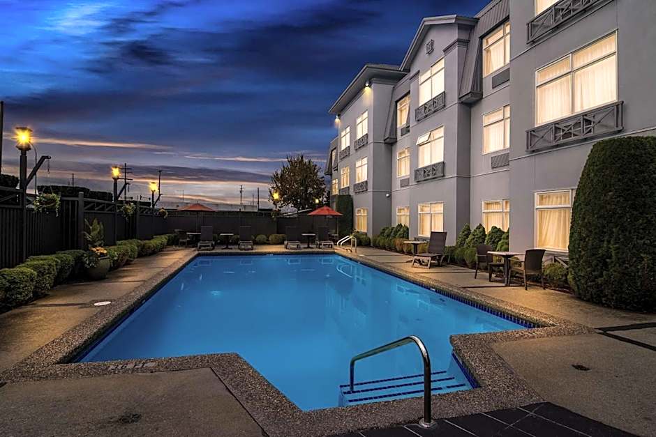 Best Western Plus Pitt Meadows Inn & Suites