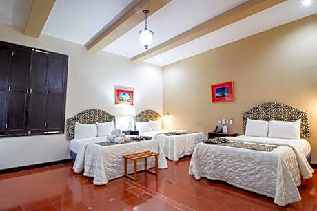 Triple Room