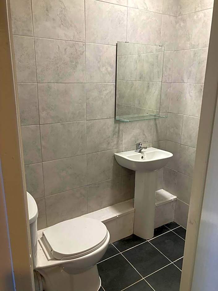 The New Apollo Hotel