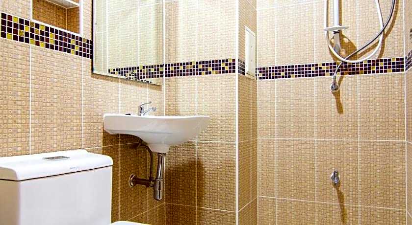 NonNee Lampang Hotel