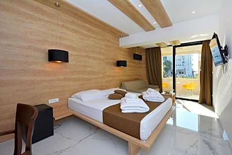 Comfort Quadruple Room