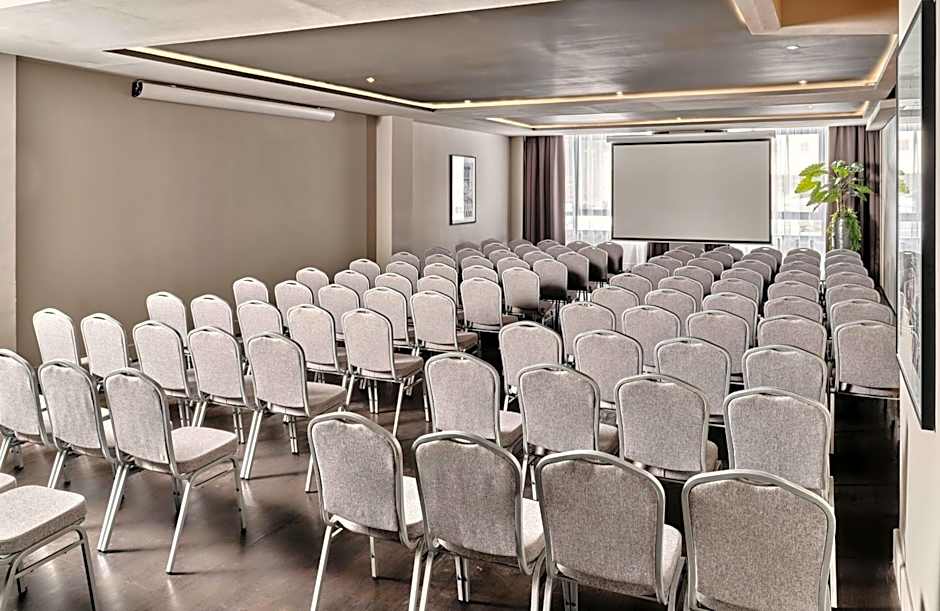 Leonardo Royal Hotel Warsaw