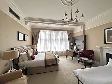 Superior Family Room