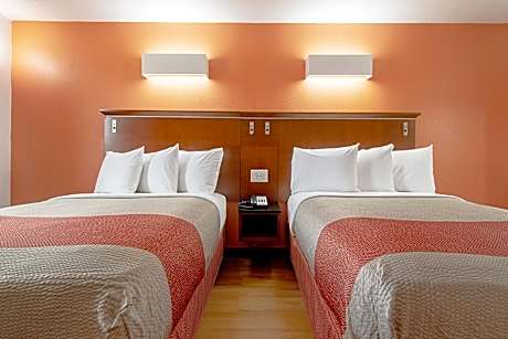 2 Full Beds | Non-Smoking, Micfridge