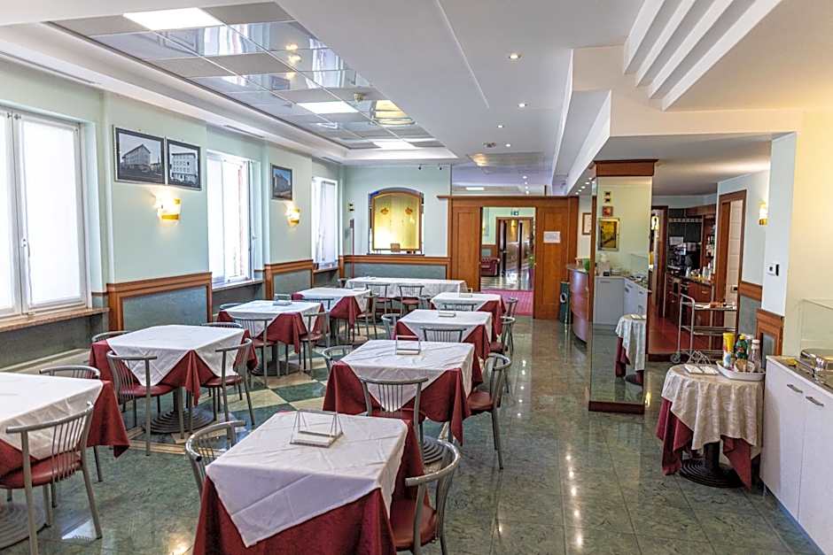 Hotel Mary