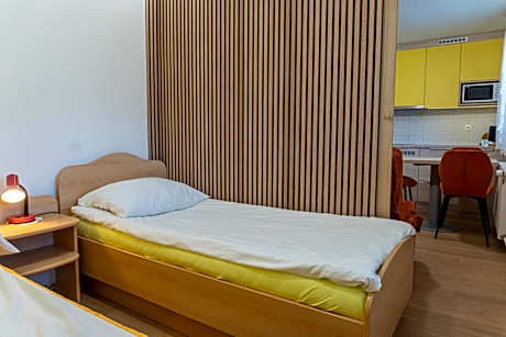 One-Bedroom Apartment (3 Adults + 1 Child)