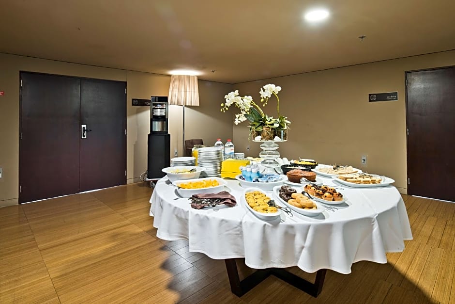 Golden Tulip Sao Joao da Madeira Hotel