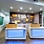 Holiday Inn Express & Suites Coffeyville By IHG