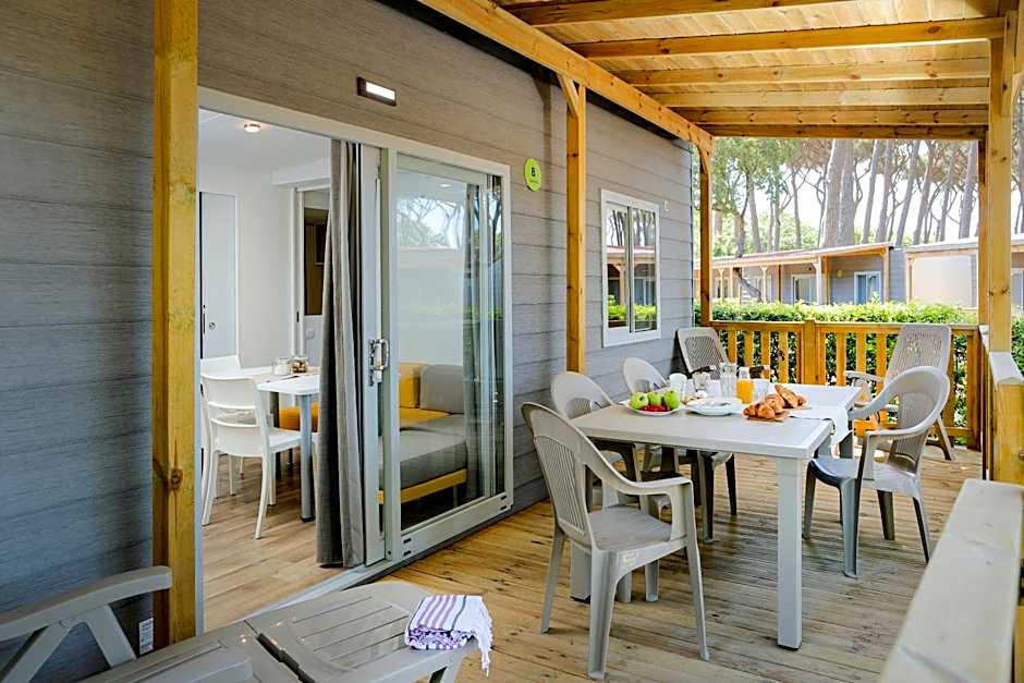 hu Park Albatros village