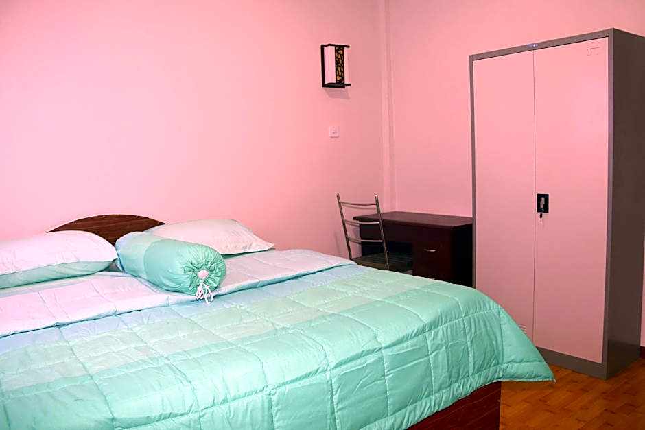 Photo 1 of 8 of 1 Bedroom Apartment