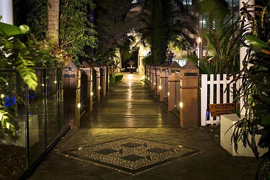 Alamanda Palm Cove Resort by Lancemore