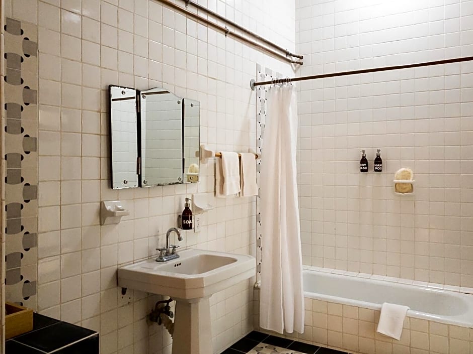 Agrado Guest House