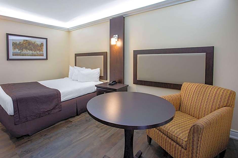 Travelodge by Wyndham Sarnia