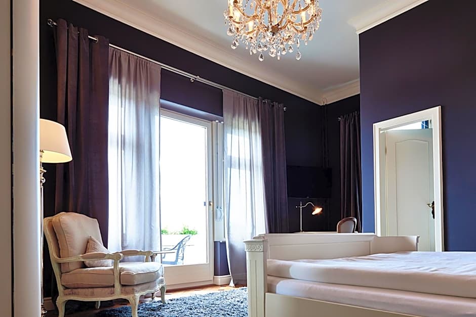 Schlosshotel Steinburg