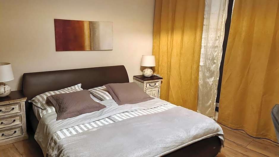 FHS ApartHotel