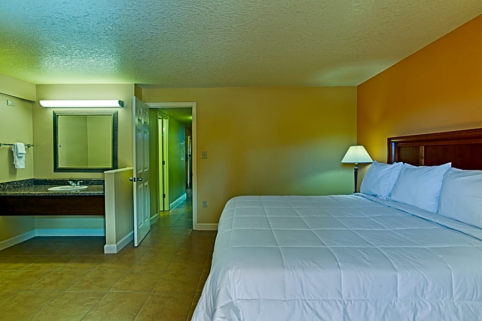 Celebration Suites At Old Town