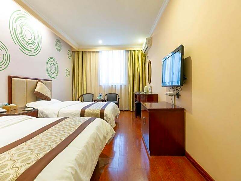GreenTree Inn Jiangsu ZhenJiang Jurong New Bus Station Express Hotel