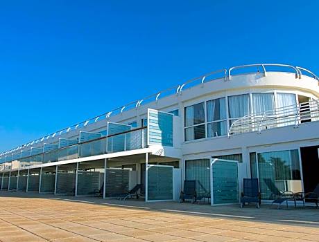 Double or Twin Room with Ocean View