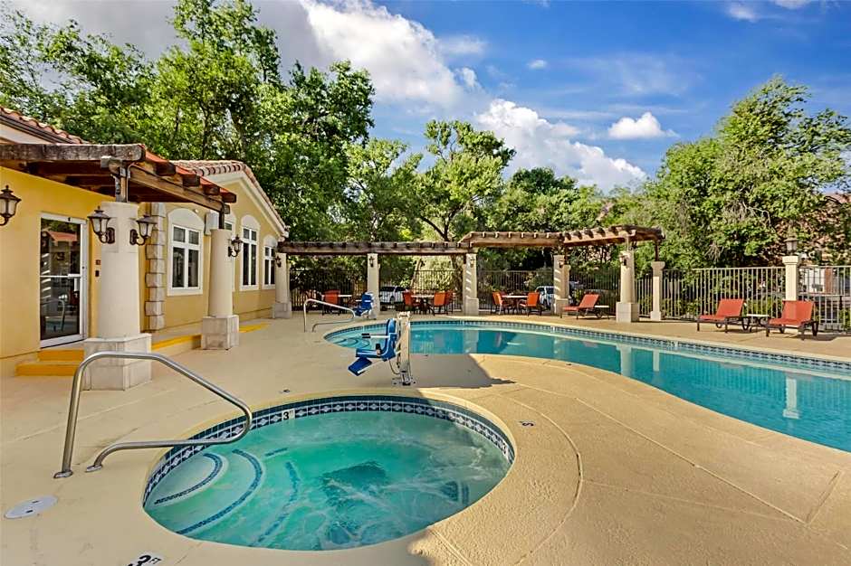 Best Western Plus Greenwell Inn