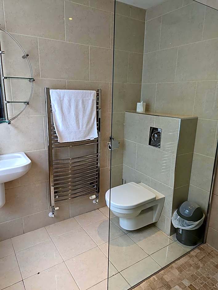 Barley Sheaf, Old Bridge Street EN SUITE ROOMS, ROOM ONLY