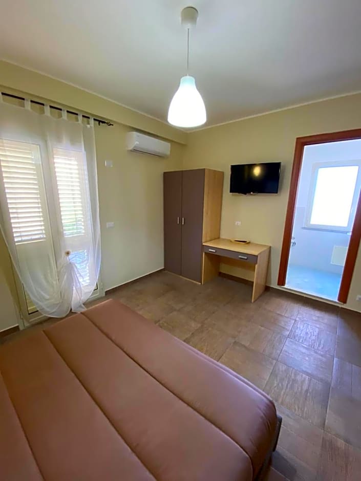 Nick & Santo's Holiday Homes B&B