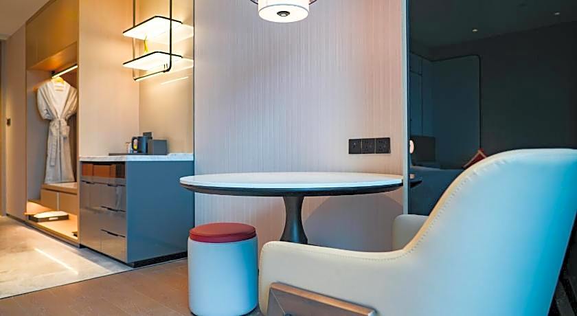 Grand Mercure Yichang Waitan