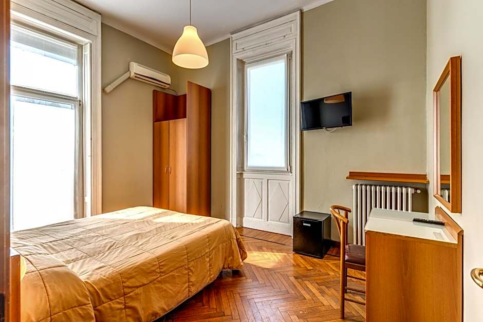 Hotel Apollo