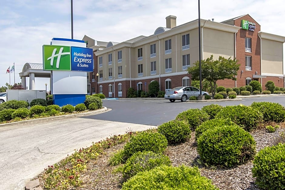 Holiday Inn Express Hotel & Suites Cullman By IHG