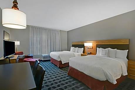 Studio, 2 Queen,  City View (Mobility &amp; Hearing Accessible w/ Roll-in Shower)