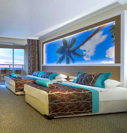 Standard Double or Twin Room with Balcony