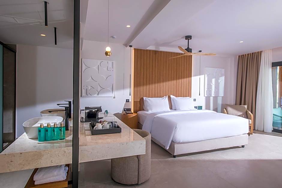 Noble Hotel & Suites - Adults Only