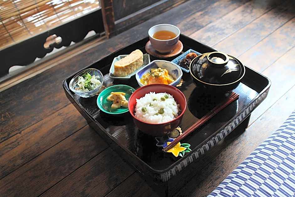 Bed & Breakfast Tsukiya