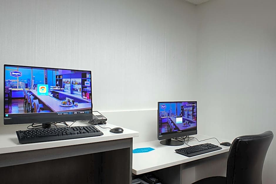 Hampton Inn By Hilton Clemson