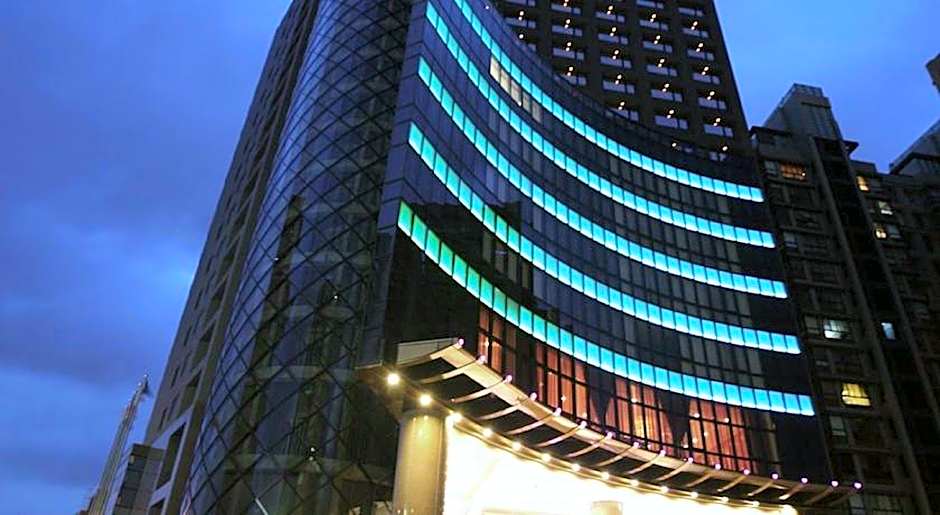 Monarch Skyline Hotel-Near Taimall