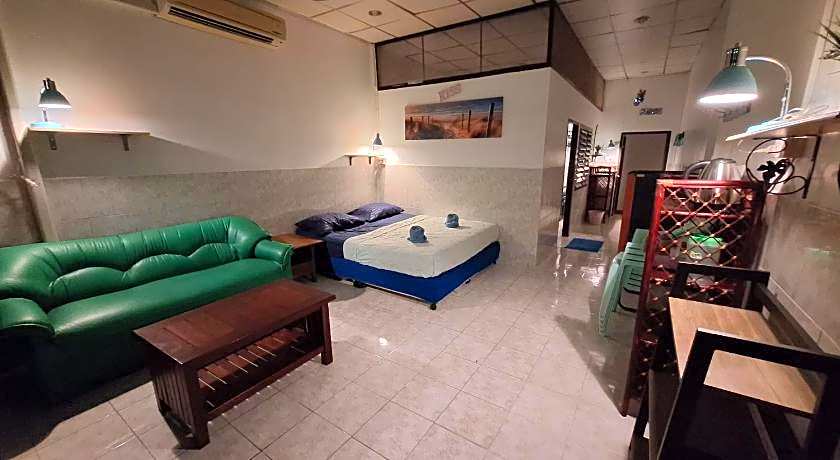 Runa Group House Samed 