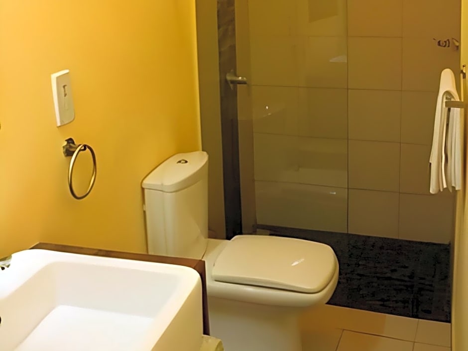 Le Cactus Guest House