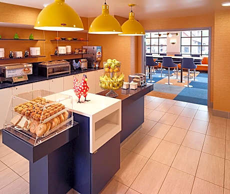 Livinn Hotel Minneapolis South / Burnsville