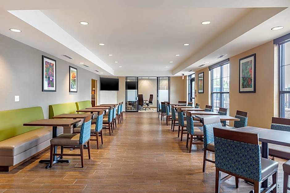 Comfort Inn & Suites Schenectady - Scotia