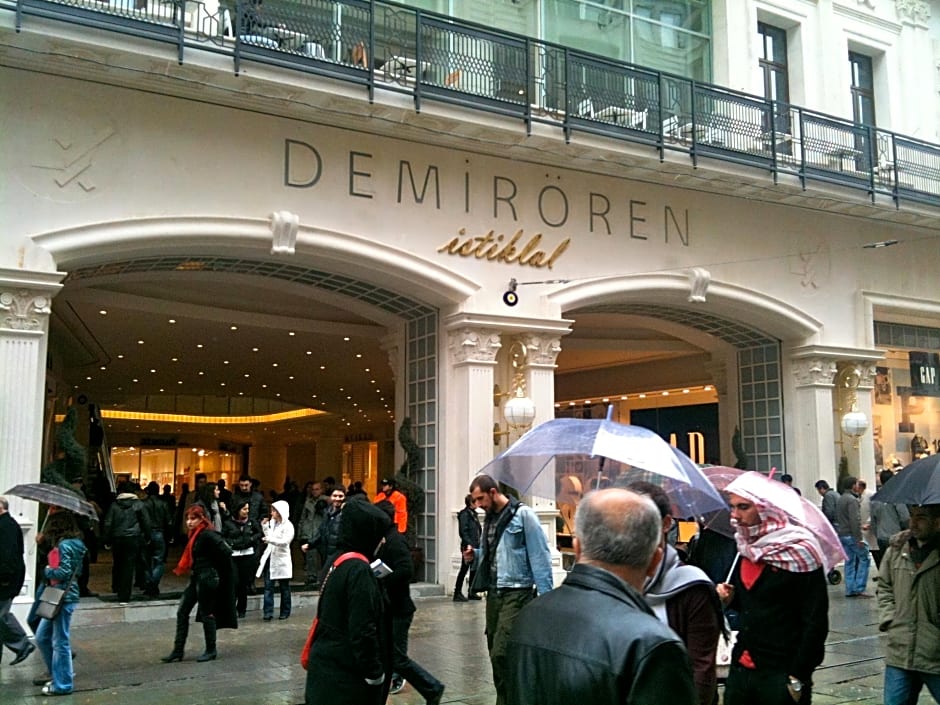 Ragip Pasha Apartment