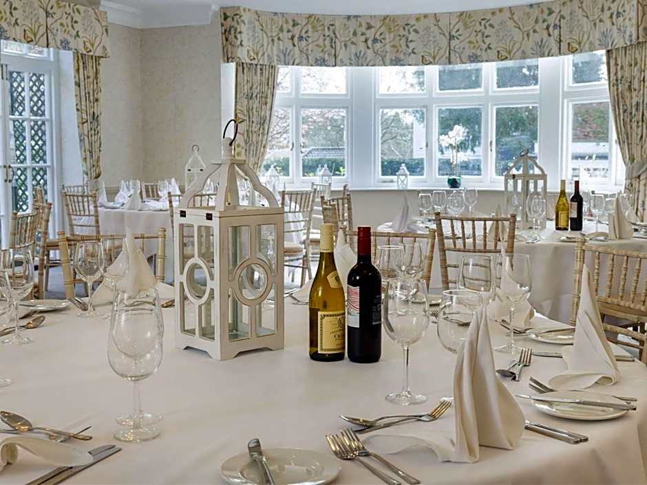 Sunday Box Hill Burford Bridge Hotel