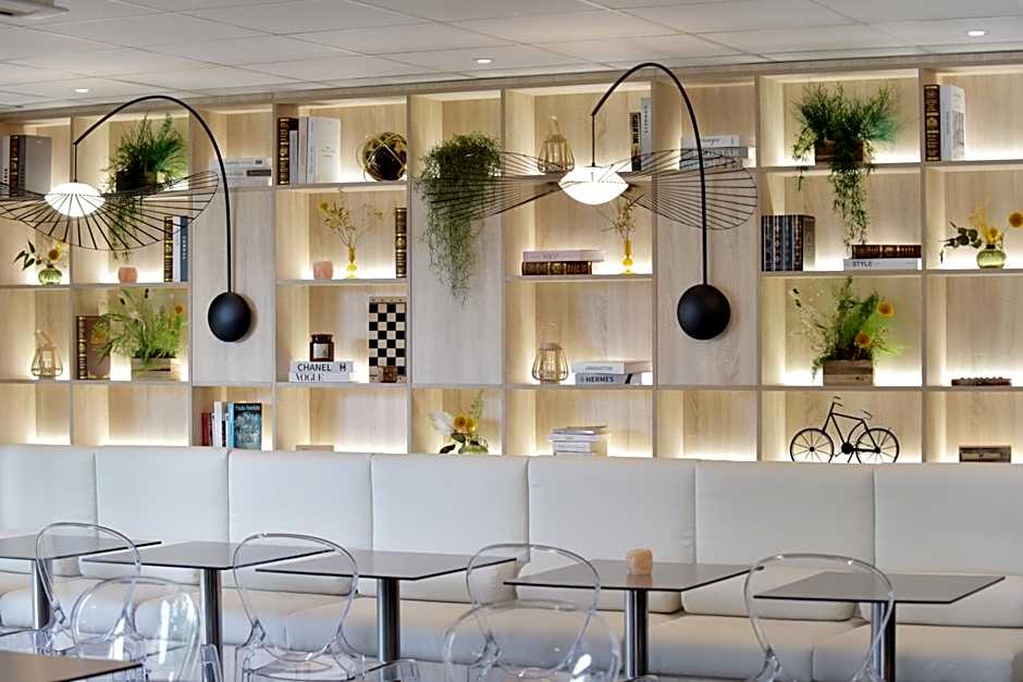 Kyriad La Rochelle City Center