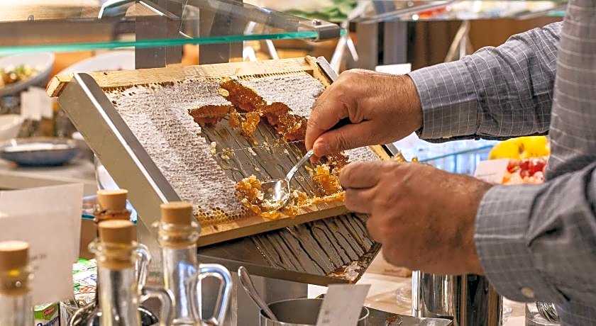 Intercontinental Baku Hotel By IHG