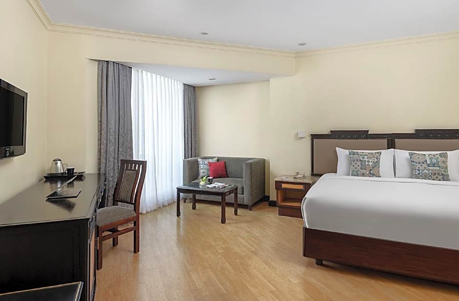 Vivanta Ernakulam, Marine Drive