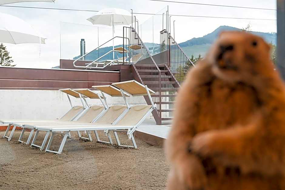 Al Plan, A mountain moving hotel