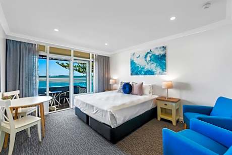 Superior King Riverview